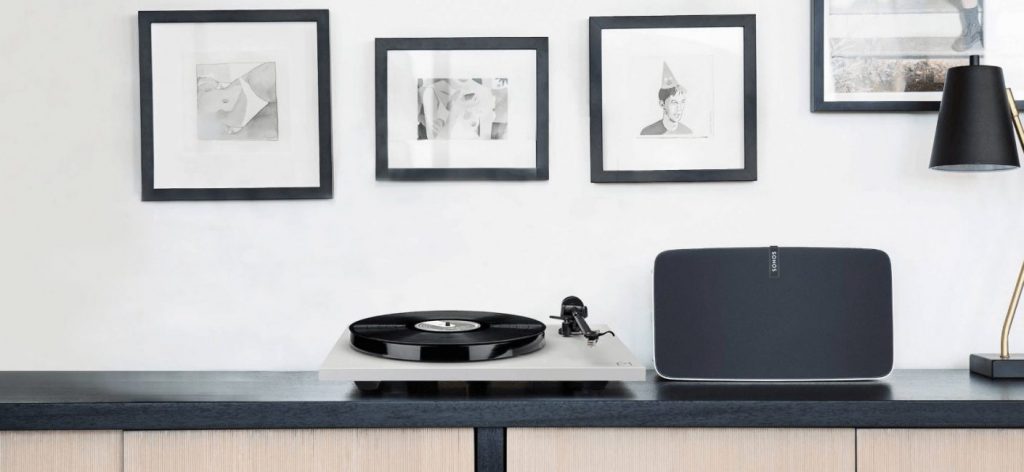 rega-planar-1-plus-with-sonos-2-1410x650