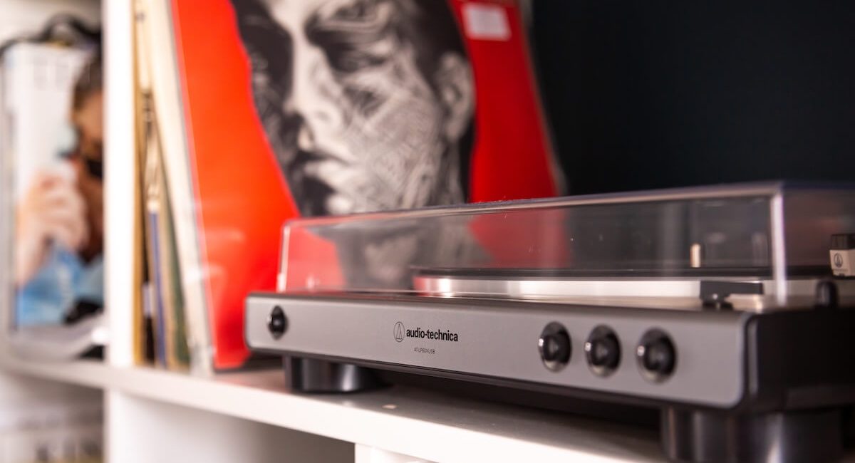 marshall acton turntable