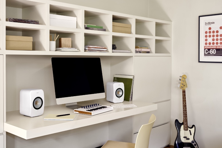 KEF LSX II white blog image