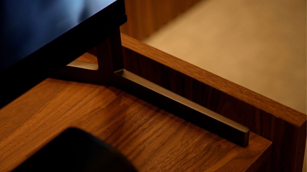 Sony Bravia 8 II feet